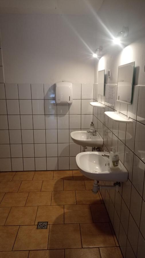 Hotel Wagony Sypialne W Muzeum Kolejnictwa Jaworzyna Slaska Exterior foto